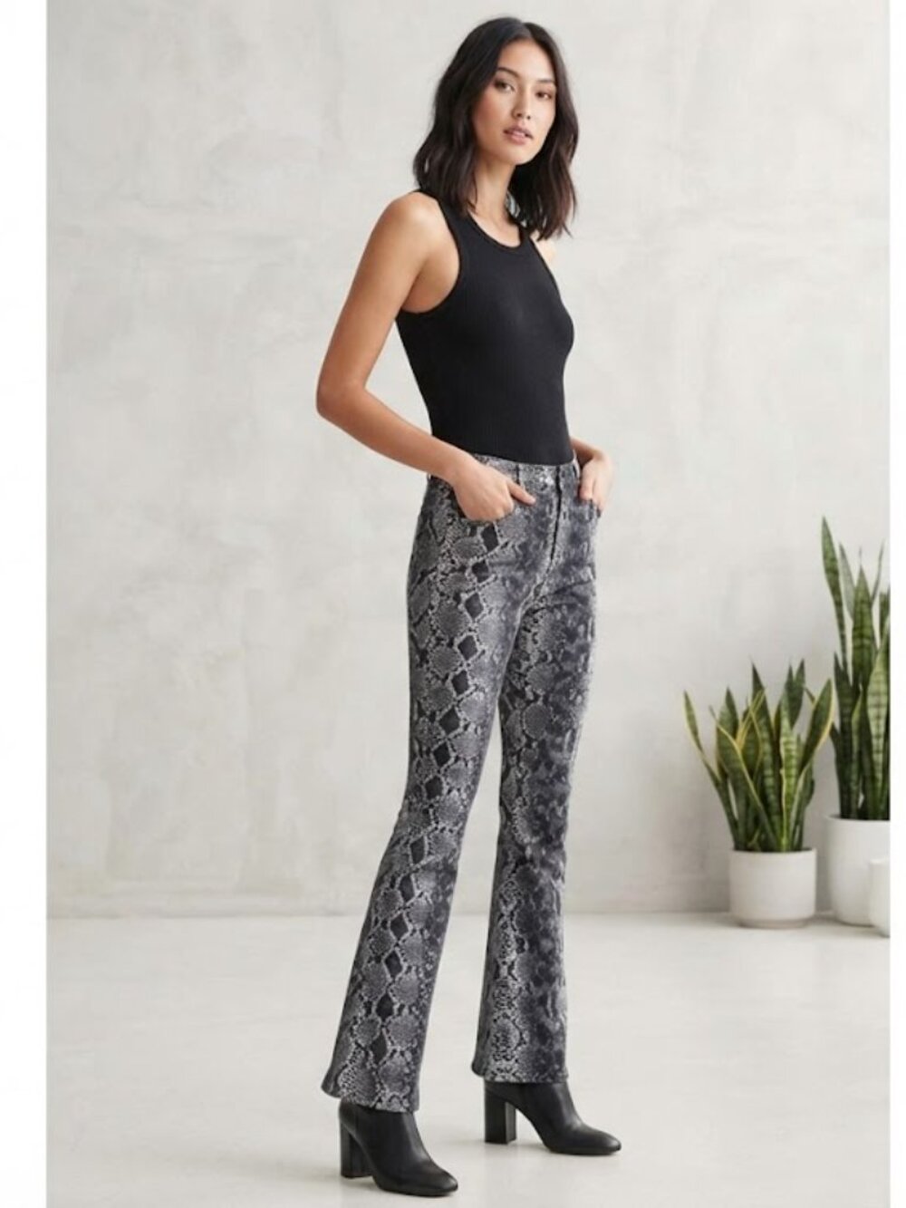 Express Women's Pants Size Medium Vintage